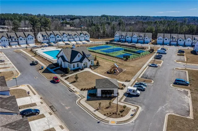 $1,975 | 96 Auburn Gate Lane, Auburn, GA 30011