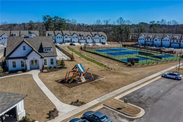 $1,975 | 96 Auburn Gate Lane, Auburn, GA 30011