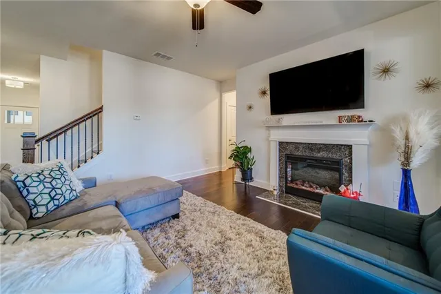 $1,975 | 96 Auburn Gate Lane, Auburn, GA 30011