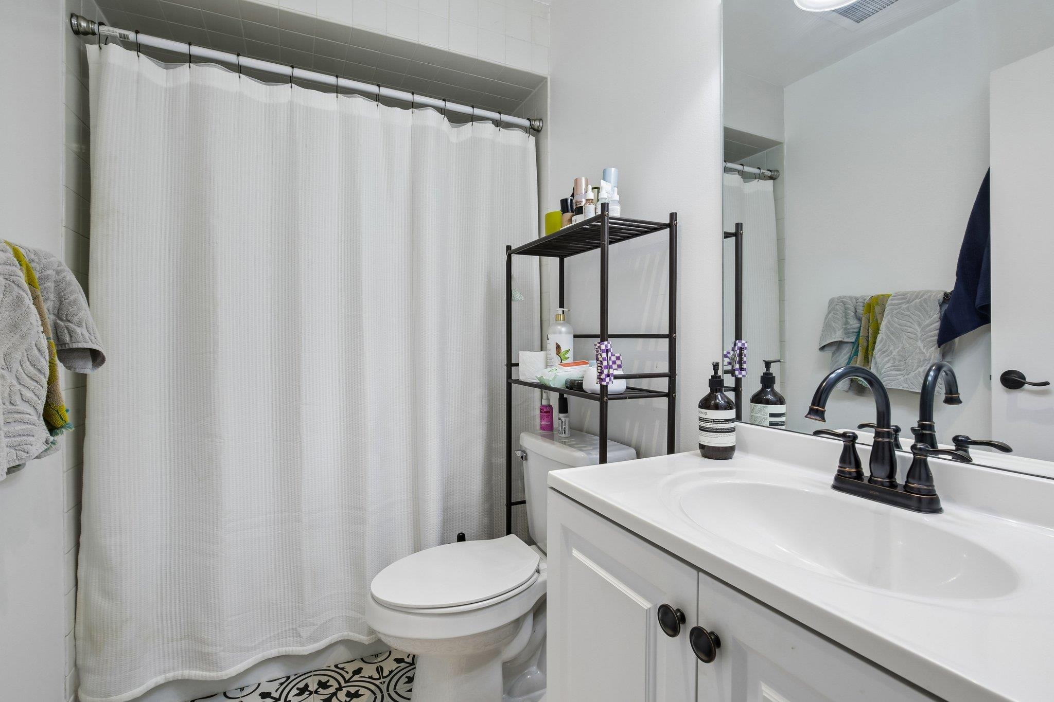 450 7th Street, Unit 2D Hoboken, NJ 07030 - Photo 11 of 16