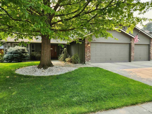 $974,900 | 1523 East Seaside Court, Boise, ID 83706