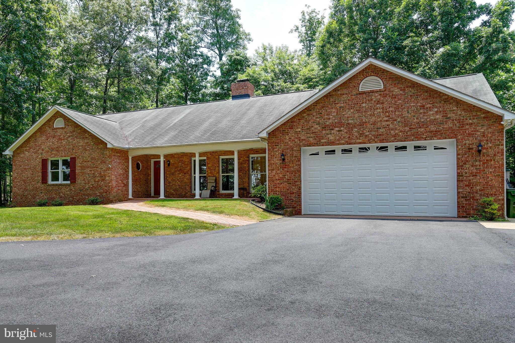 20705 Evergreen Mills Road Leesburg, VA 20175 - Photo 1 of 25 Exterior (Front)