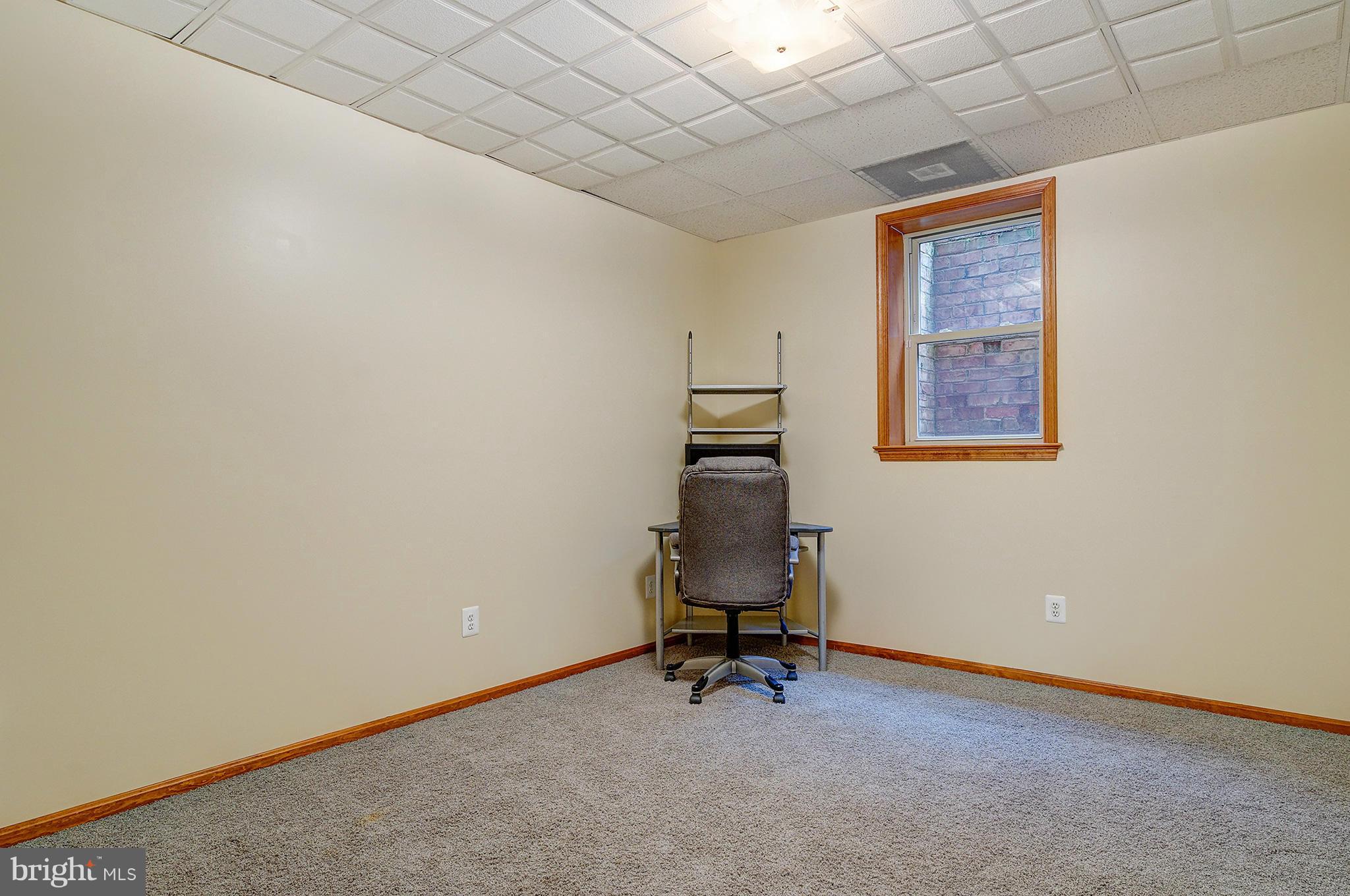 20705 Evergreen Mills Road Leesburg, VA 20175 - Photo 23 of 25 Bedroom