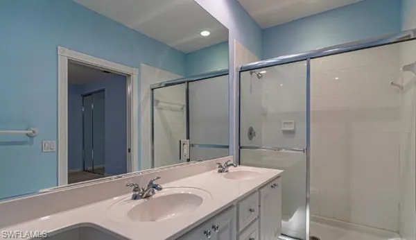 a bathroom with bathtub