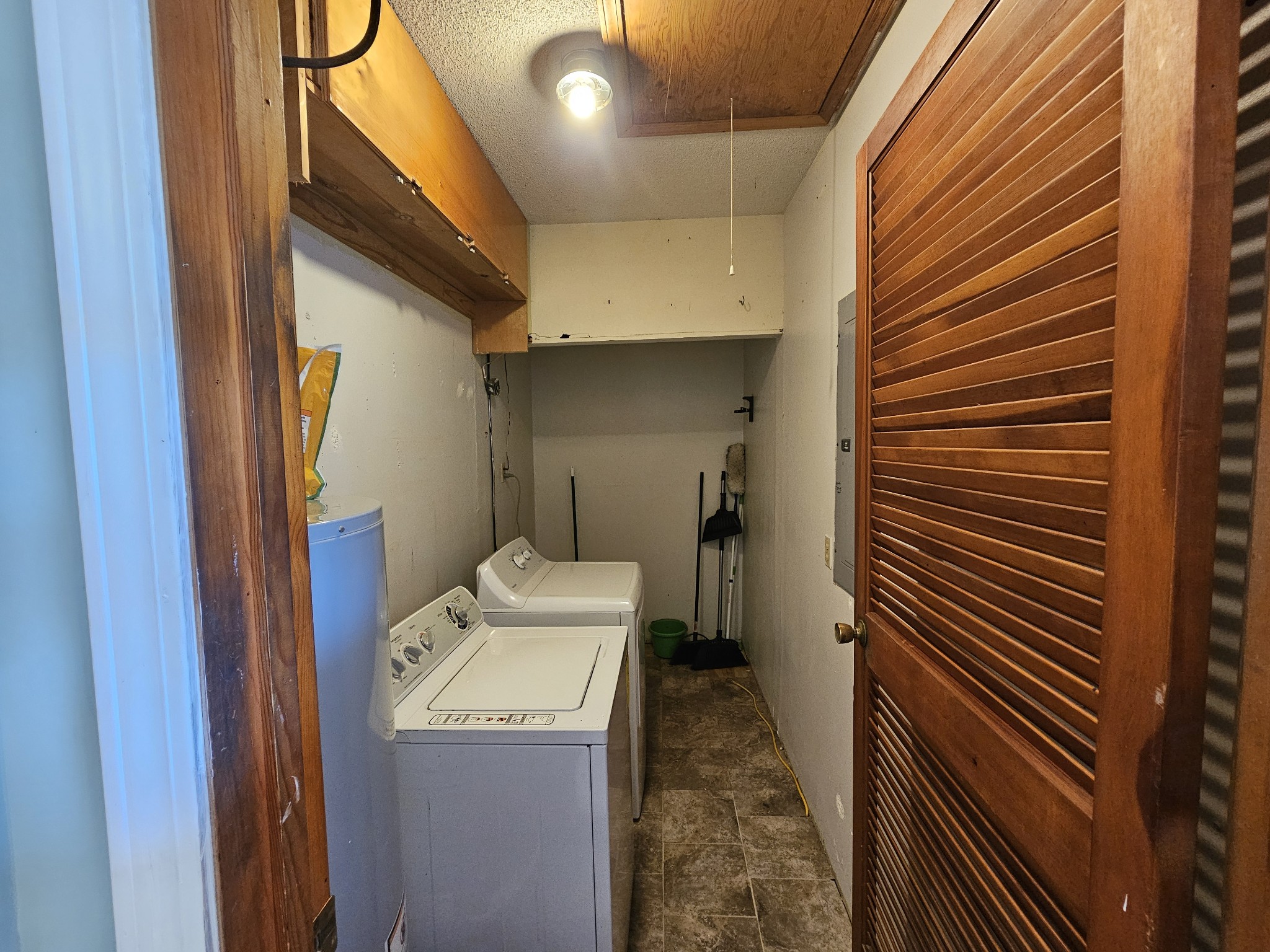 2122 Old Decaturville Road Parsons, TN 38363 - Photo 15 of 37 a bathroom with a sink and toilet