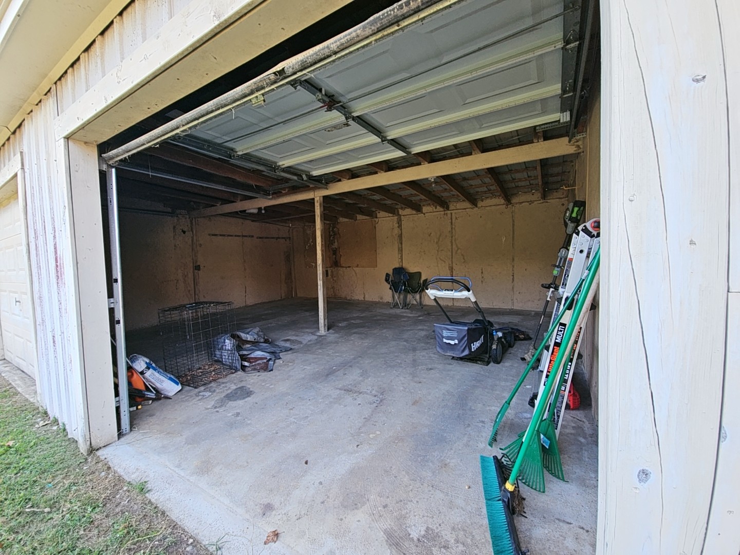 2122 Old Decaturville Road Parsons, TN 38363 - Photo 6 of 37