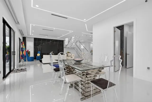 $3,995,000 | 1205 Avocado Isle, Fort Lauderdale, FL 33315