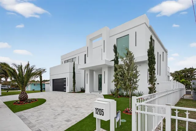 $3,995,000 | 1205 Avocado Isle, Fort Lauderdale, FL 33315