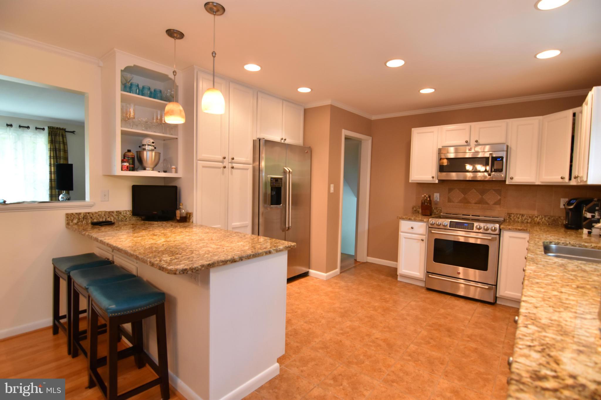 22903 Chestnut Road Lexington Park, MD 20653 - Photo 6 of 30 Kitchen