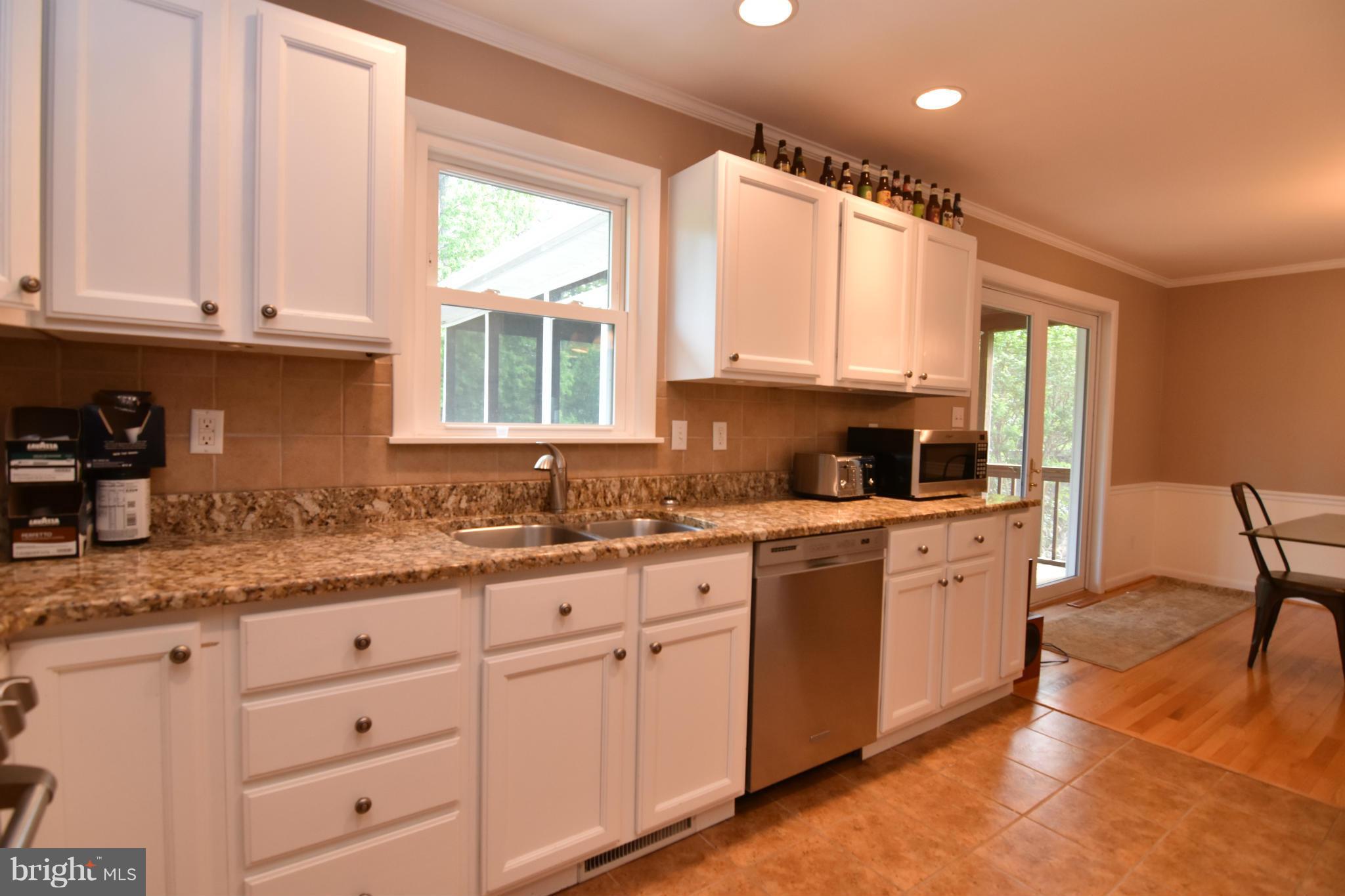 22903 Chestnut Road Lexington Park, MD 20653 - Photo 10 of 30 Kitchen