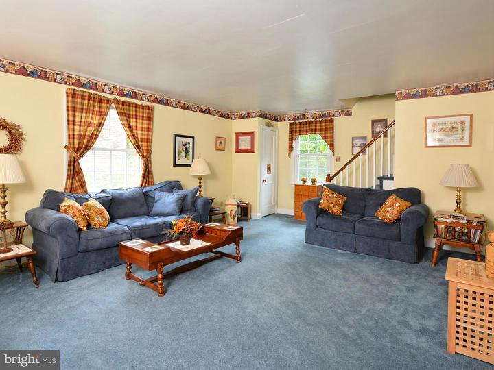 454 Briarhill Road Springfield, PA 19064 - Photo 5 of 25