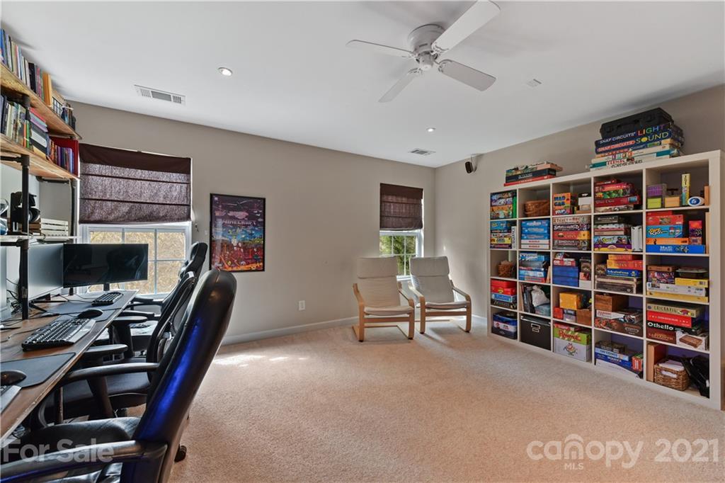 436 Sheltered Cove Court Fort Mill, SC 29708 - Photo 30 of 33 Gallery Image 30