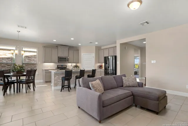 $332,000 | 9407 Sundrop Valley, San Antonio, TX 78254