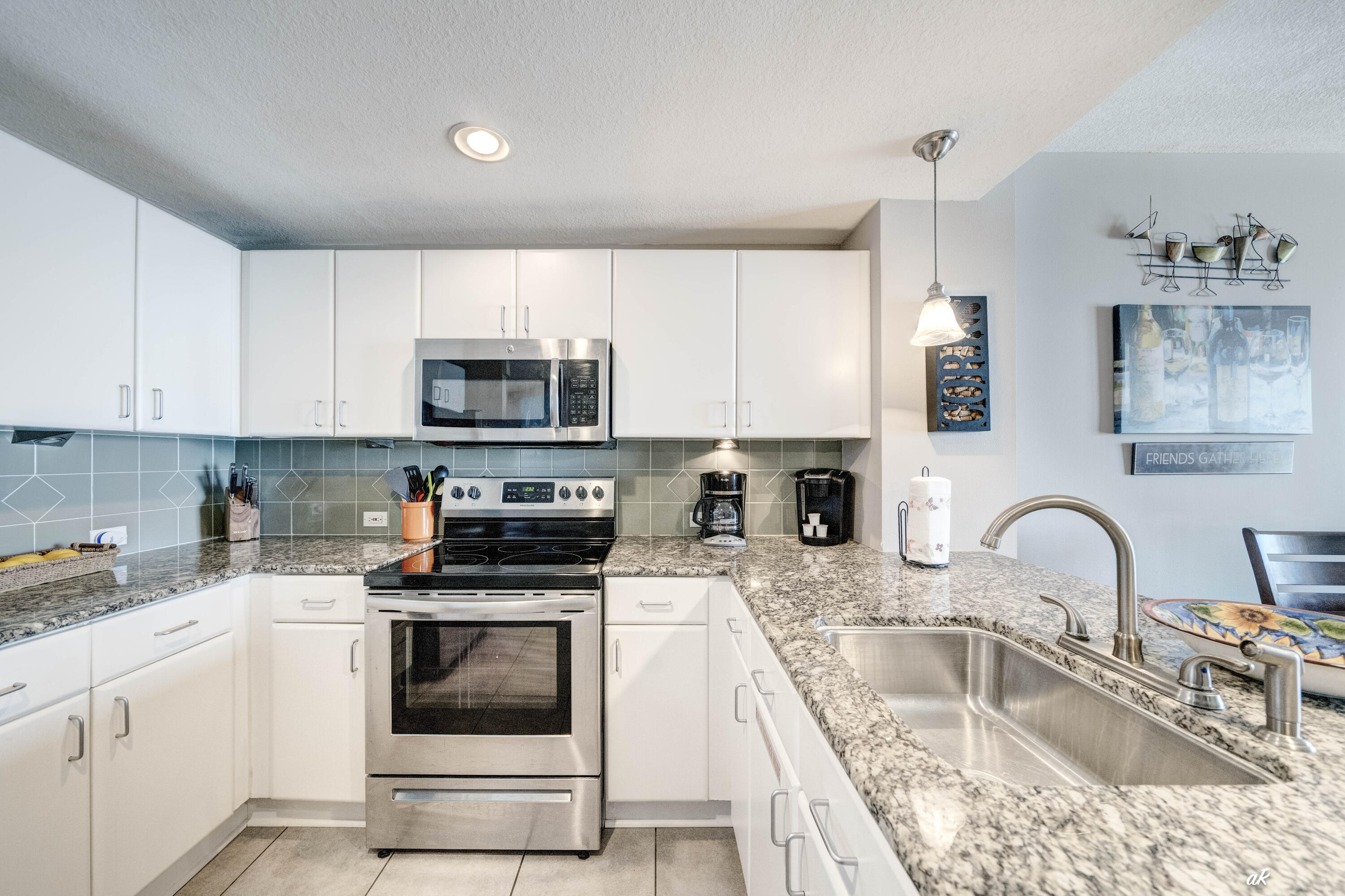 11807 Front Beach Road, Unit 1605 Panama City Beach, FL 32407 - Photo 13 of 53 Kitchen-2