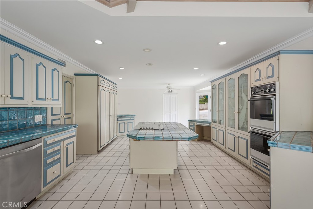 1005 Hampton Road Arcadia, CA 91006 - Photo 14 of 41