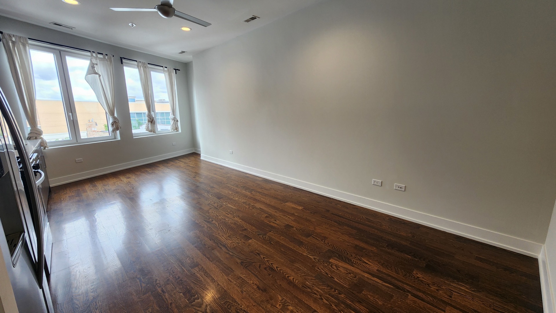 4428 North Sheridan Road, Unit 4H Chicago, IL 60640 - Photo 7 of 20