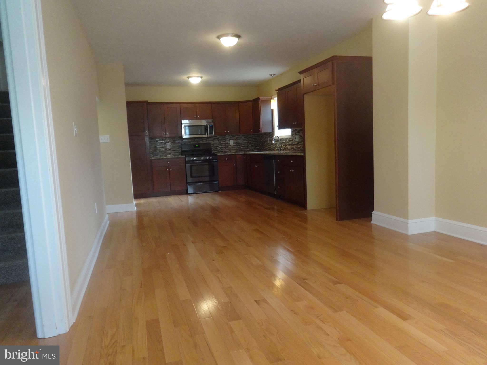 190 Merion Road York, PA 17403 - Photo 14 of 20 Large Open Kitchen & Dining Area (Before Tenant)