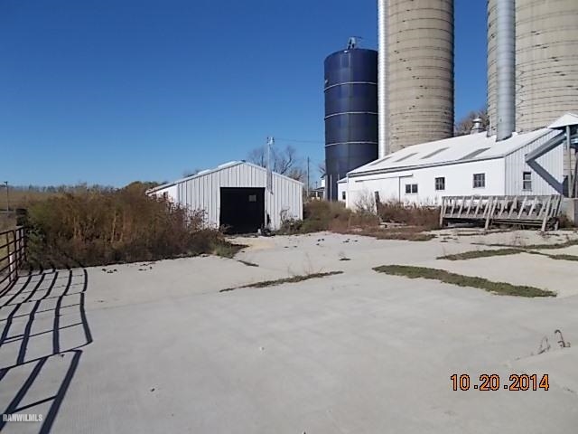 2405 North Henderson Road Freeport, IL 61032 - Photo 21 of 25