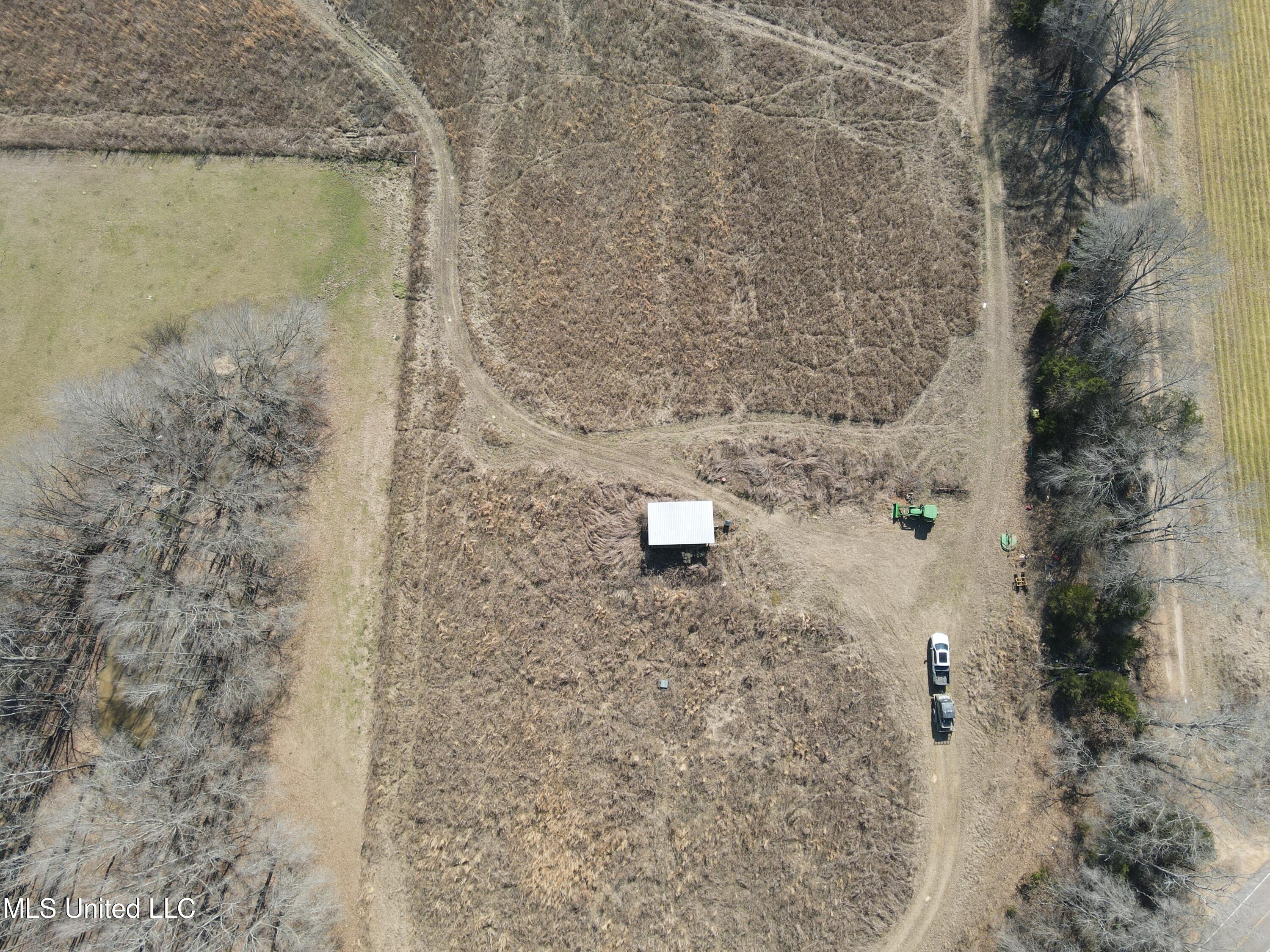 1296 Scotland Road Bentonia, MS 39040 - Photo 5 of 33 Photo Feb 09 2026, 1 02 08 PM