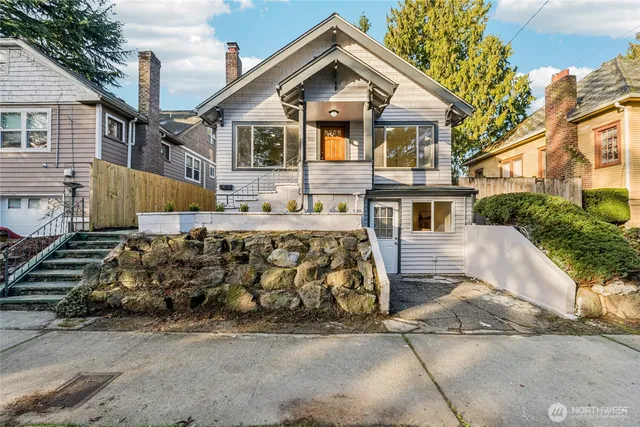 $1,195,000 | 5607 5th Avenue Northeast, Seattle, WA 98105