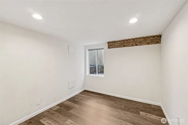 $1,195,000 | 5607 5th Avenue Northeast, Seattle, WA 98105