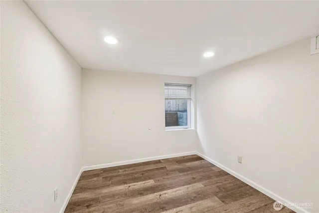 $1,195,000 | 5607 5th Avenue Northeast, Seattle, WA 98105