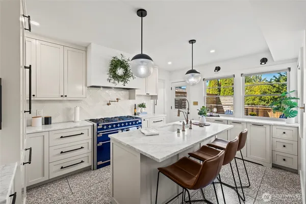 $1,349,000 | 3901 North 37th Street, Tacoma, WA 98407