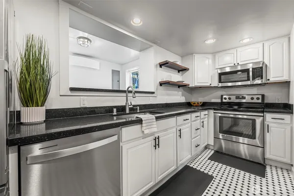 $1,349,000 | 3901 North 37th Street, Tacoma, WA 98407