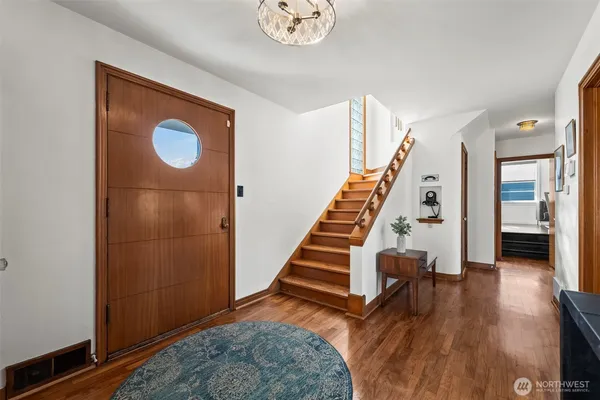 $1,349,000 | 3901 North 37th Street, Tacoma, WA 98407