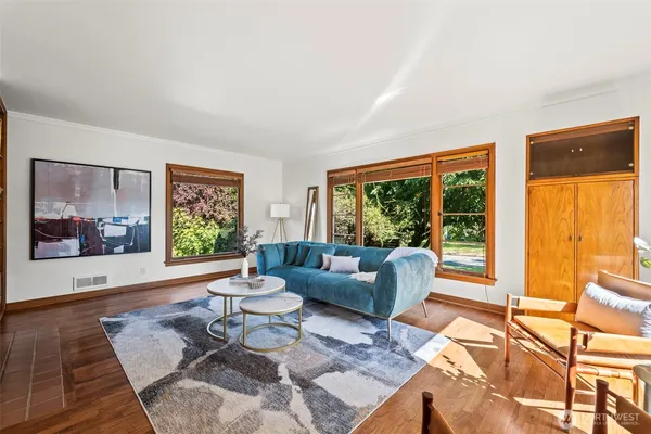 $1,349,000 | 3901 North 37th Street, Tacoma, WA 98407