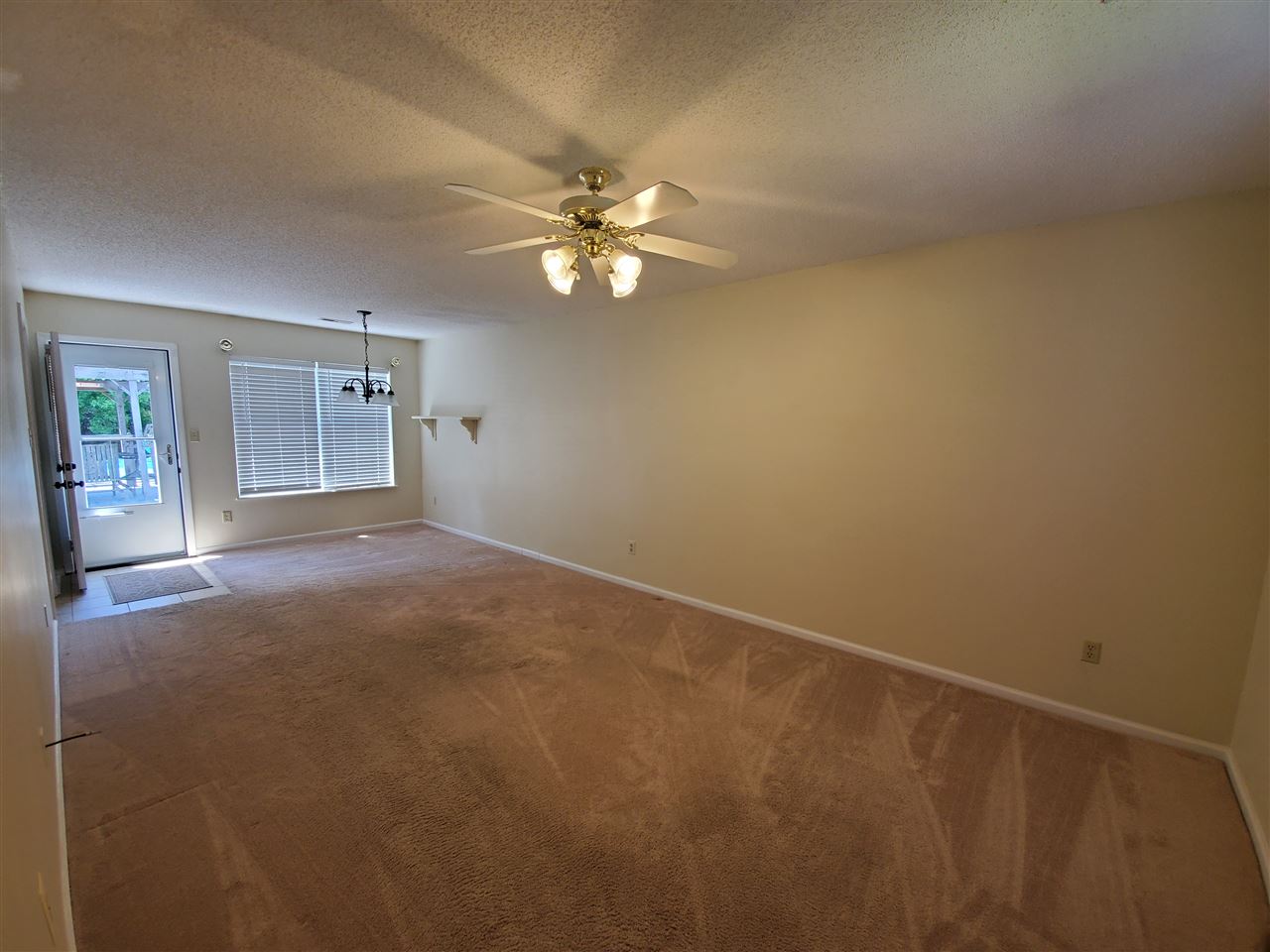 140 Old Timber Road Woodruff, SC 29388 - Photo 8 of 28 Gallery Image 8
