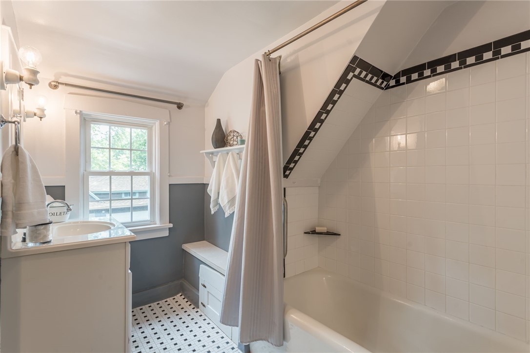 36 Hathaway Road Irondequoit, NY 14617 - Photo 13 of 19 Recently tiled bathroom