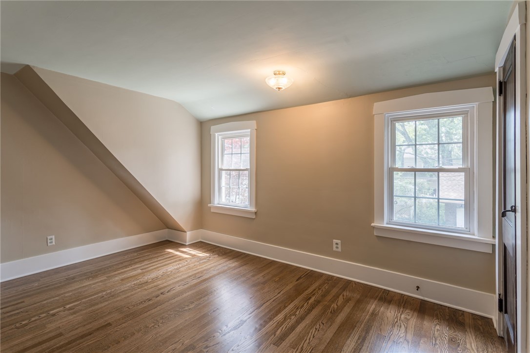 36 Hathaway Road Irondequoit, NY 14617 - Photo 14 of 19 Spacious second bedroom