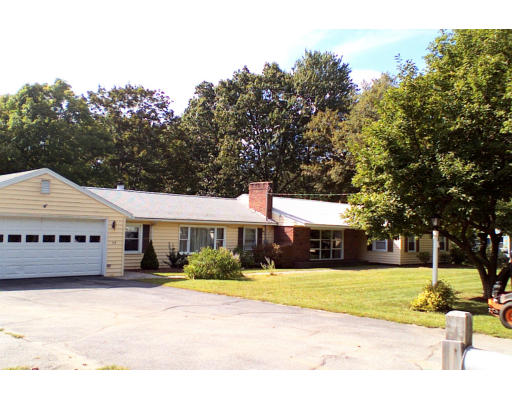 113 Park Road Chelmsford, MA 01824 - Photo 2 of 14 Gallery Image 2