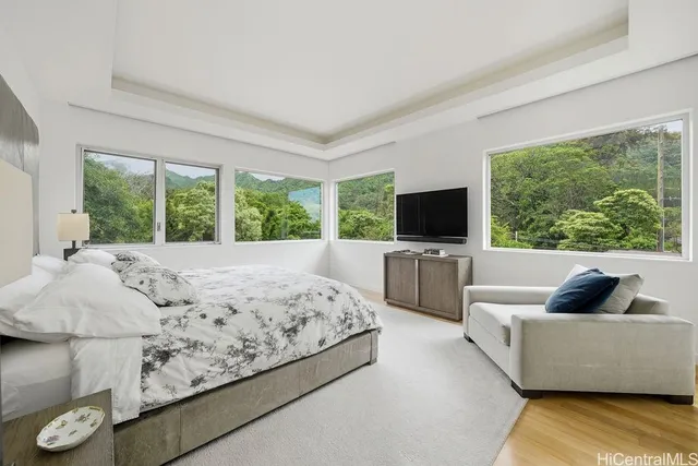 $4,980,000 | 4000 Old Pali Road, Honolulu, HI 96817