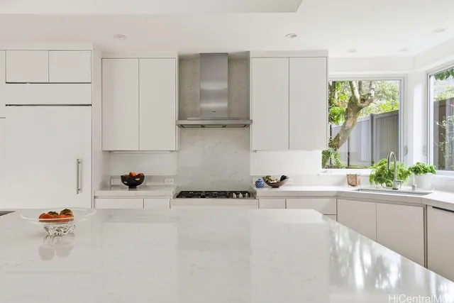 $4,980,000 | 4000 Old Pali Road, Honolulu, HI 96817