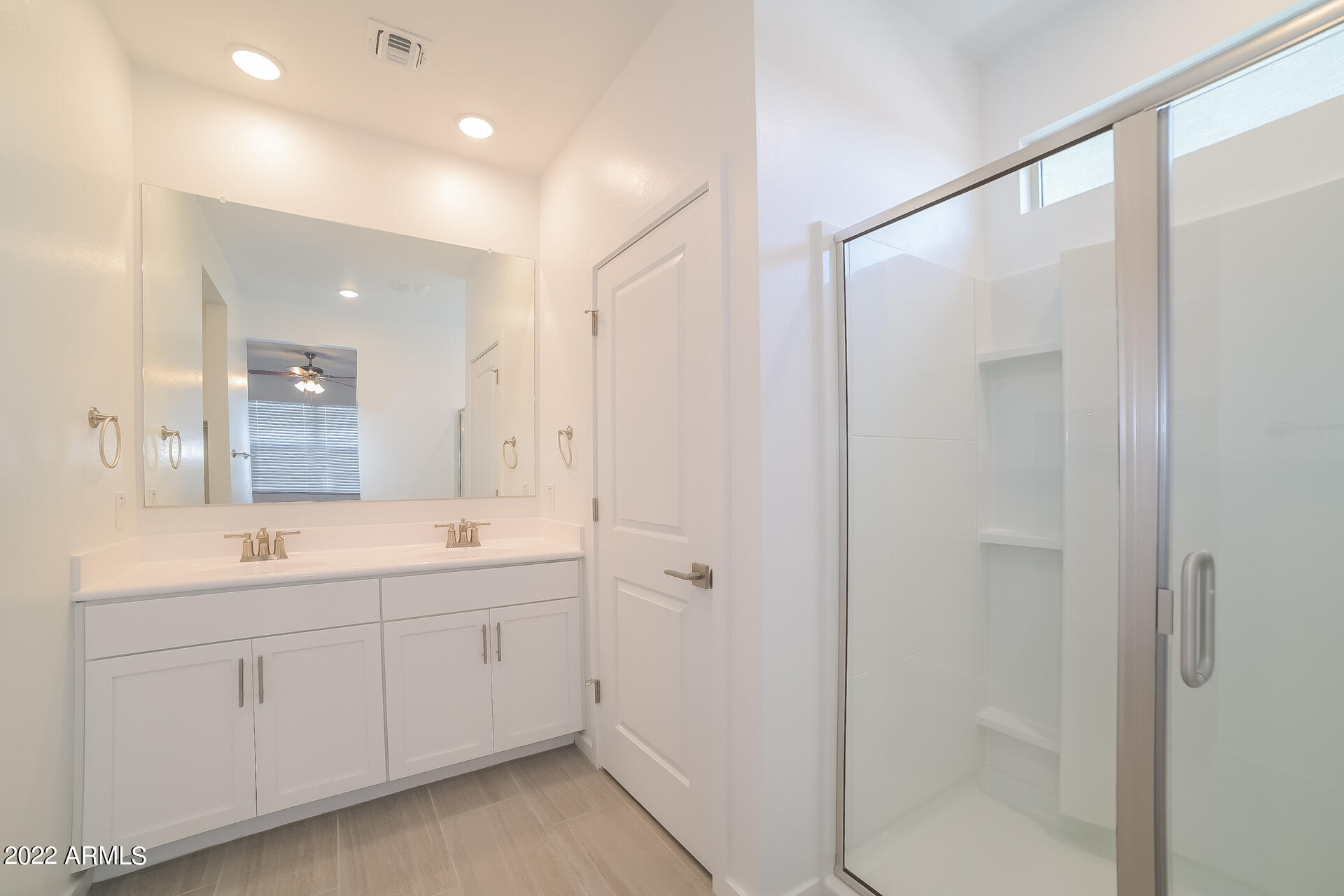 22686 North Chase Drive Maricopa, AZ 85138 - Photo 8 of 17 008-photo-primary-bathroom-11234156