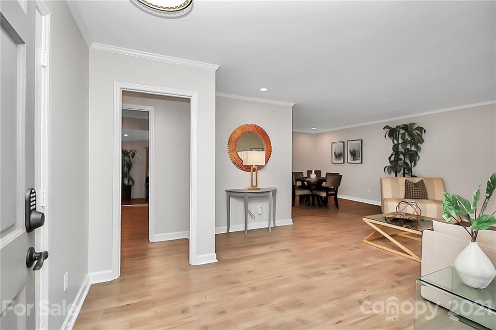 8325 Prince George Road Charlotte, NC 28210 - Photo 3 of 47 Gallery Image 3