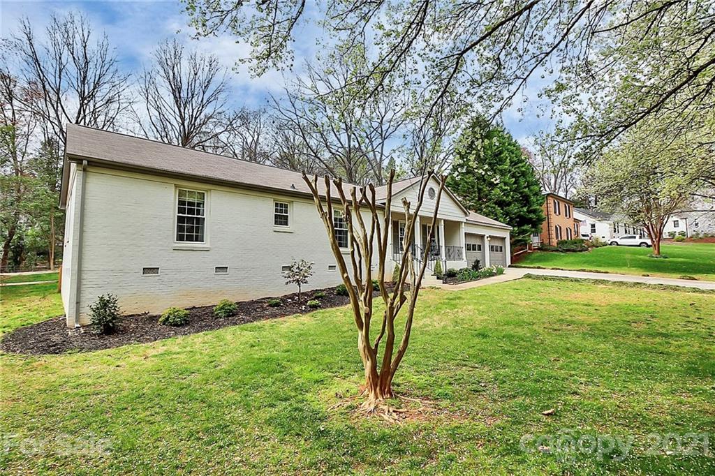 8325 Prince George Road Charlotte, NC 28210 - Photo 36 of 47 Gallery Image 36