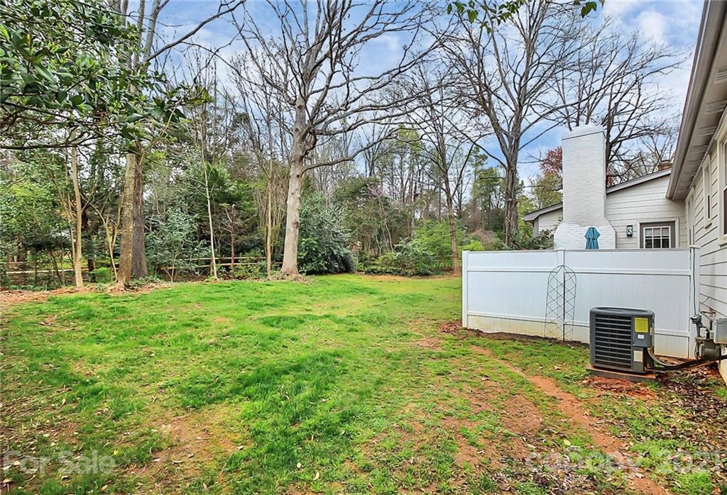 8325 Prince George Road Charlotte, NC 28210 - Photo 39 of 47 Gallery Image 39