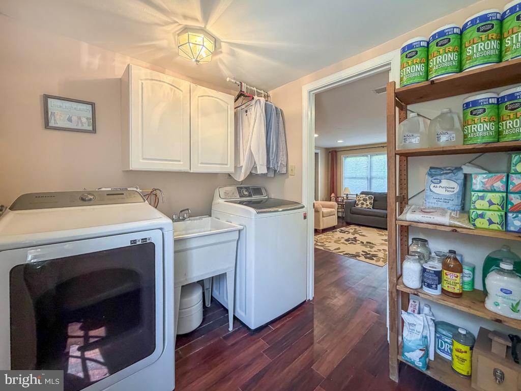 925 Big Oak Road Yardley, PA 19067 - Photo 26 of 51 a kitchen with a sink cabinets and window