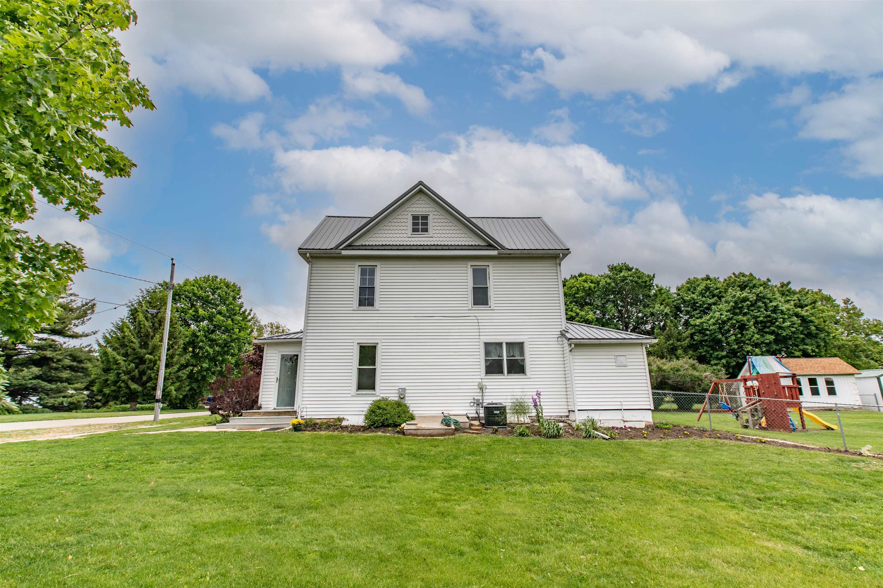 210 Commerce Street Rewey, WI 53580 - Photo 5 of 53