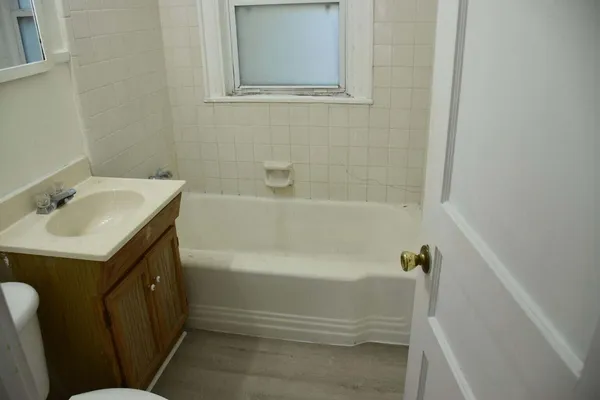 $1,400 | 326 Dixie Street, Crestview, FL 32536