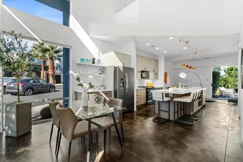$545,000 | 250 Enterprise Way, Palm Springs, CA 92262