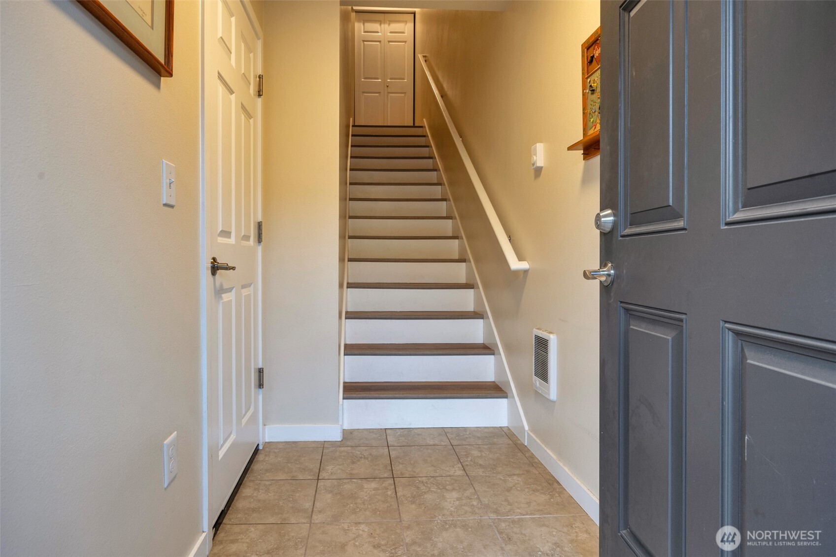 1900 Weaver Road, Unit G105 Snohomish, WA 98290 - Photo 3 of 24