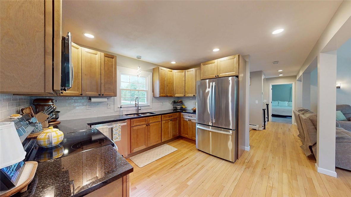 17 Keith Drive Hopkinton, RI 02832 - Photo 11 of 40