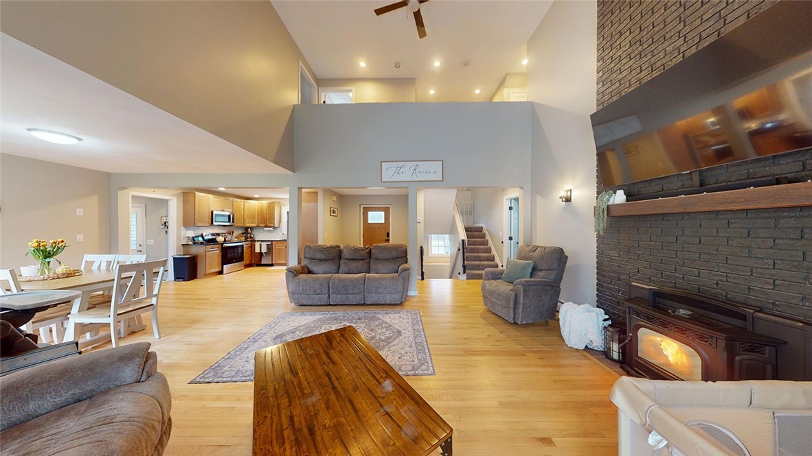 17 Keith Drive Hopkinton, RI 02832 - Photo 7 of 40