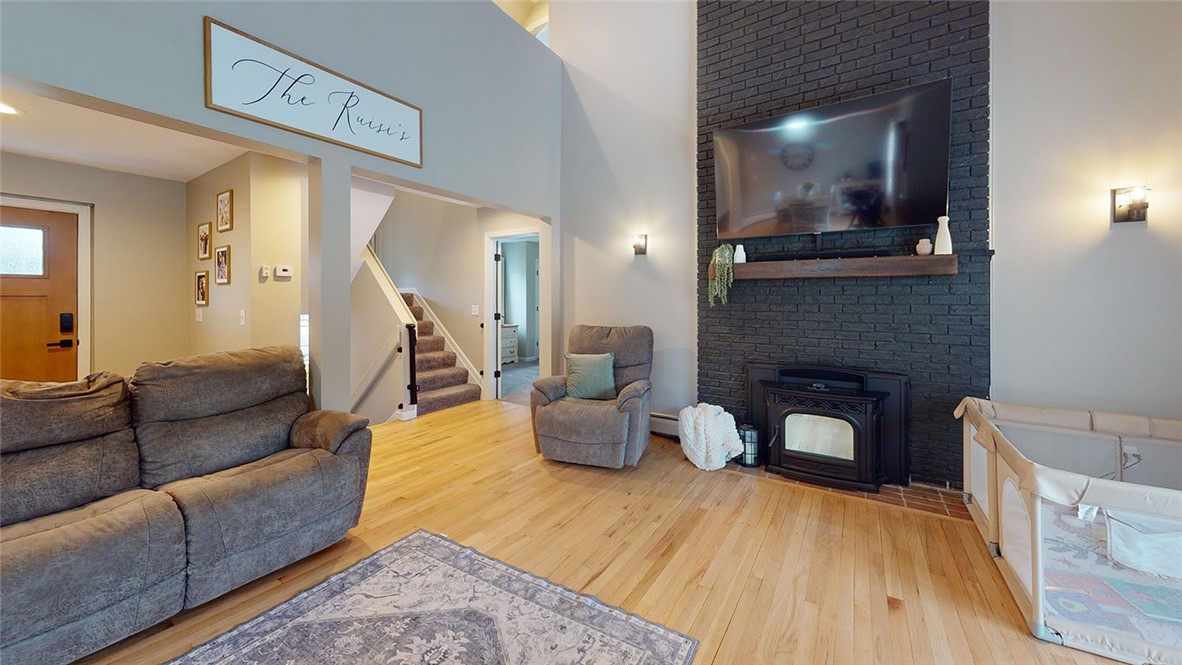 17 Keith Drive Hopkinton, RI 02832 - Photo 8 of 40
