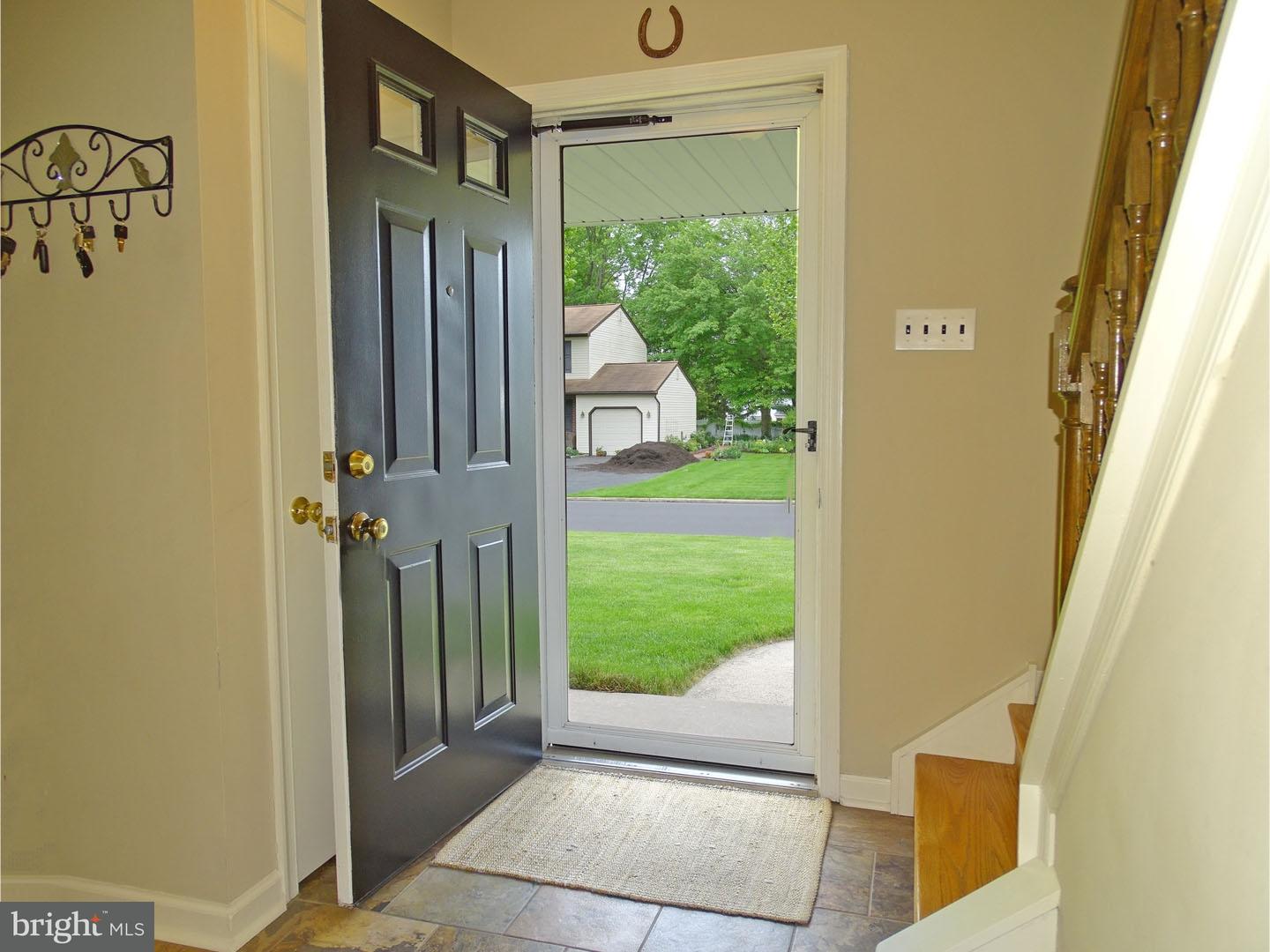 85 Basil Road Langhorne, PA 19047 - Photo 2 of 24 Foyer