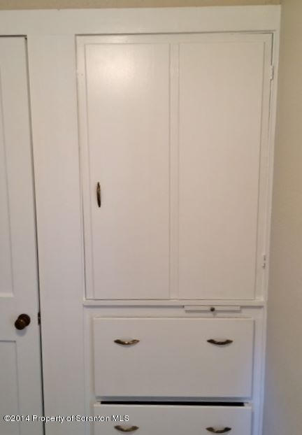 374 Maple Lake Road Moscow, PA 18444 - Photo 19 of 36 a bathroom with a shower